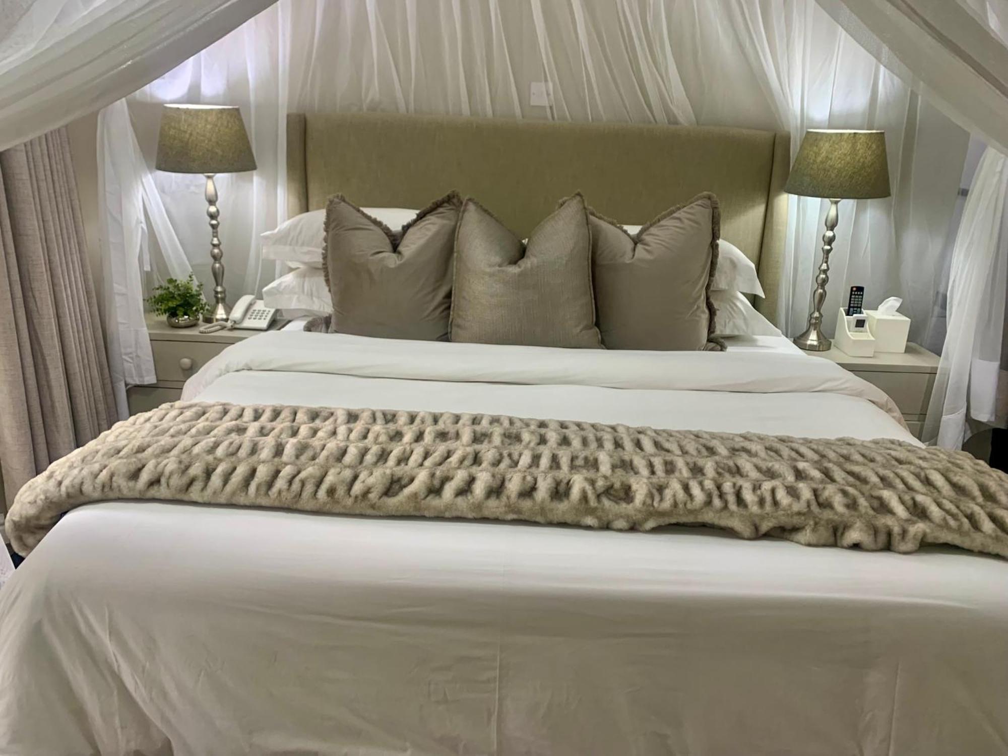 The Leslie Executive Hotel Blantyre Esterno foto