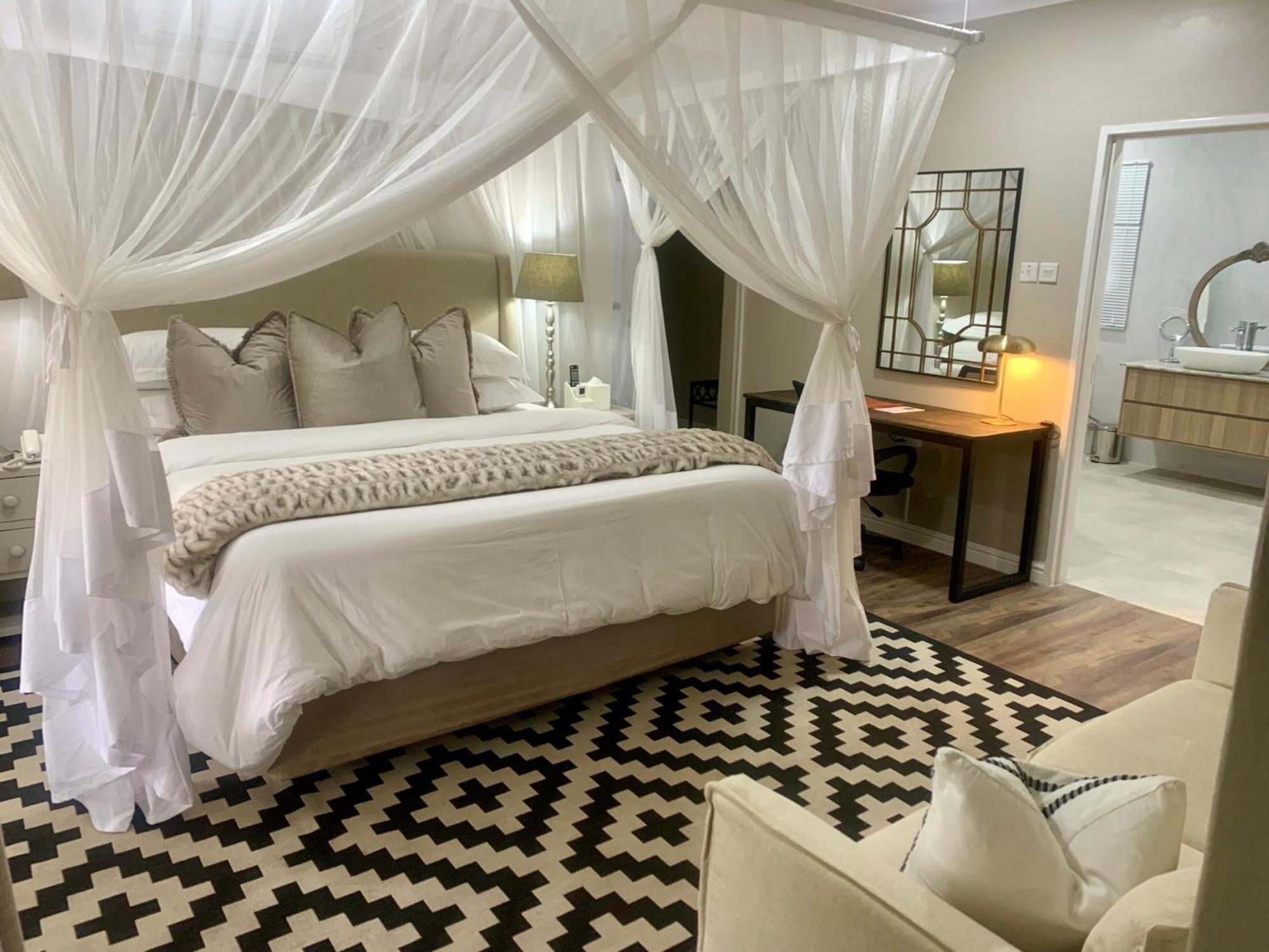 The Leslie Executive Hotel Blantyre Esterno foto